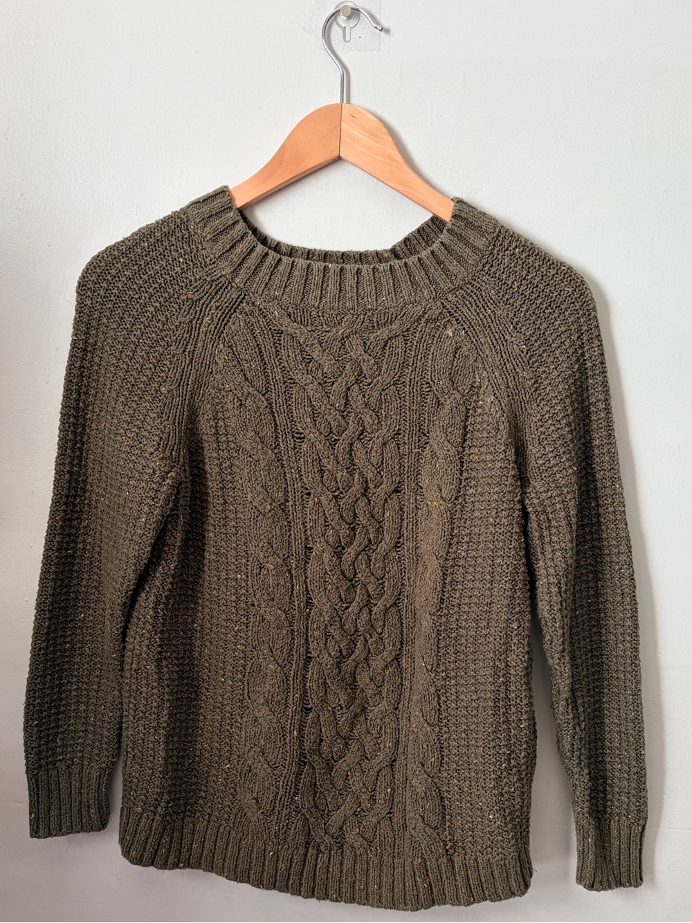 American Eagle Outfitters Olive Green Cable Knit Crewneck Sweater
